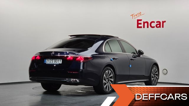 Mercedes E-CLASS E300 4MATIC Exclusive купить на сайте DeffCars