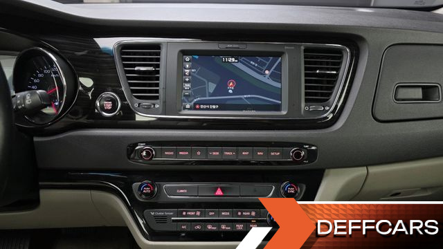 Kia CARNIVAL 9-Seater Noblesse Special купить на сайте DeffCars