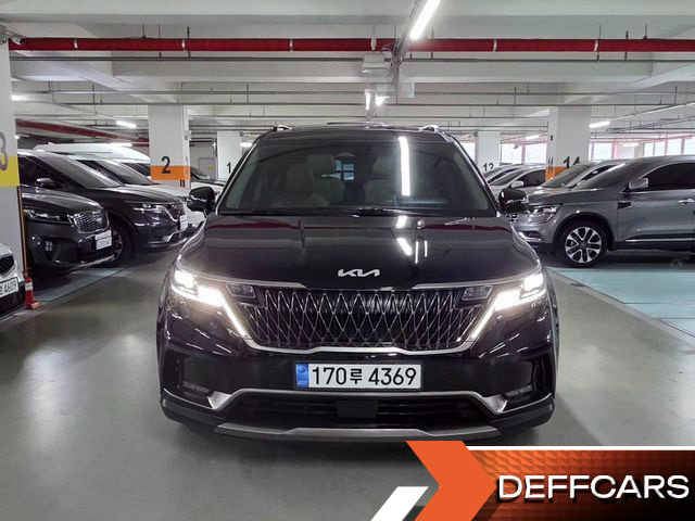 Kia CARNIVAL Gasoline 7-Seater Signature купить на сайте DeffCars