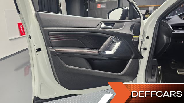 Peugeot 308 1.5 BlueHDi GT Line купить на сайте DeffCars