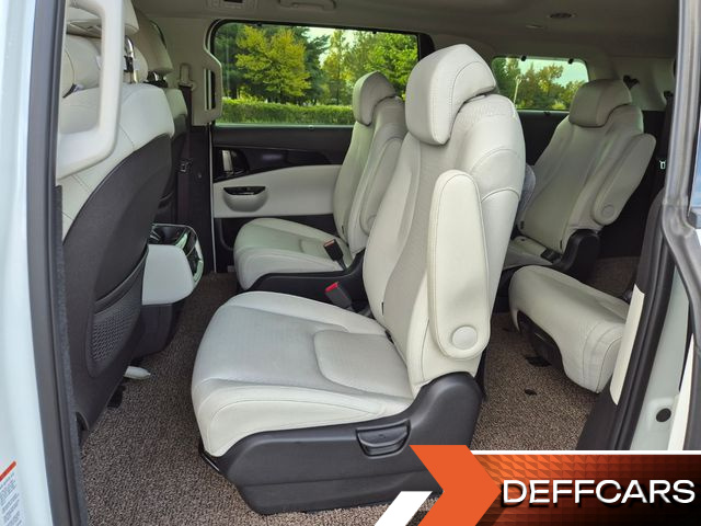 Kia CARNIVAL Diesel 9-Seater Signature купить на сайте DeffCars