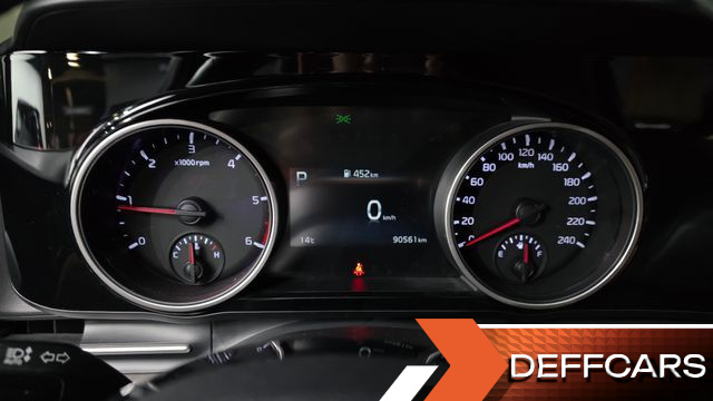 Kia CARNIVAL 9-Seater Prestige купить на сайте DeffCars