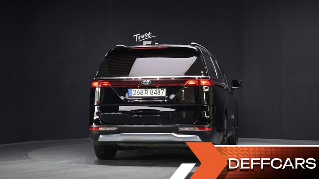 Kia CARNIVAL 9-Seater Noblesse купить на сайте DeffCars