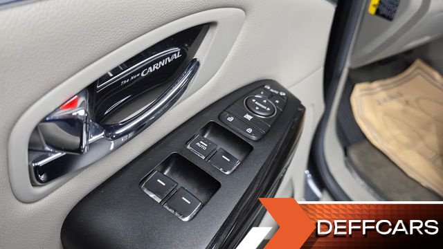 Kia CARNIVAL 7-Seater Limousine VIP купить на сайте DeffCars
