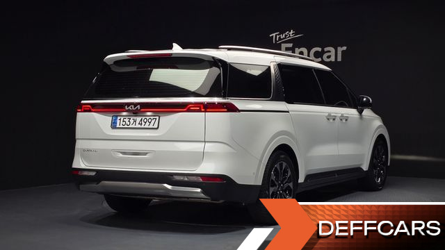 Kia CARNIVAL Gasoline 7-Seater Signature купить на сайте DeffCars