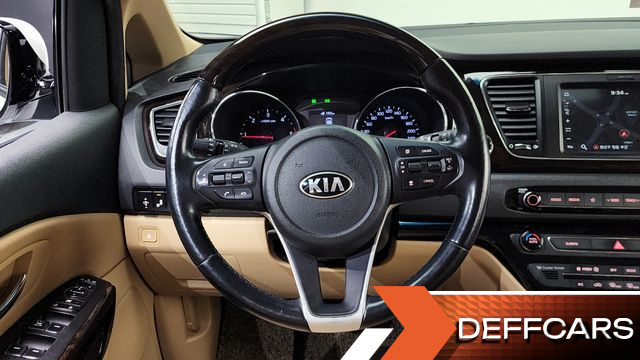 Kia CARNIVAL 9-Seater Prstige купить на сайте DeffCars