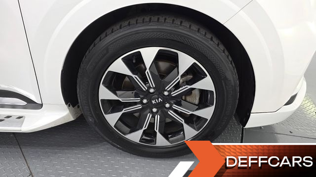 Kia CARNIVAL Gasoline 9-Seater Hi-Limousine Signature купить на сайте DeffCars