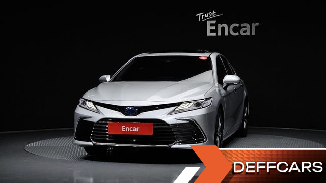 Toyota CAMRY 2.5 XLE Hybrid купить на сайте DeffCars