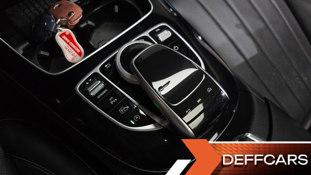 Mercedes E-CLASS E300 4MATIC Exclusive купить на сайте DeffCars