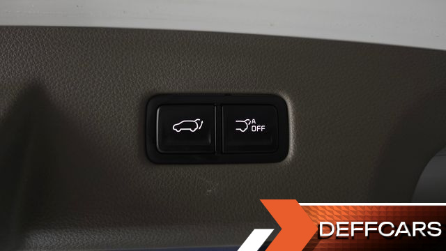 Kia CARNIVAL Gasoline 9-Seater Signature купить на сайте DeffCars