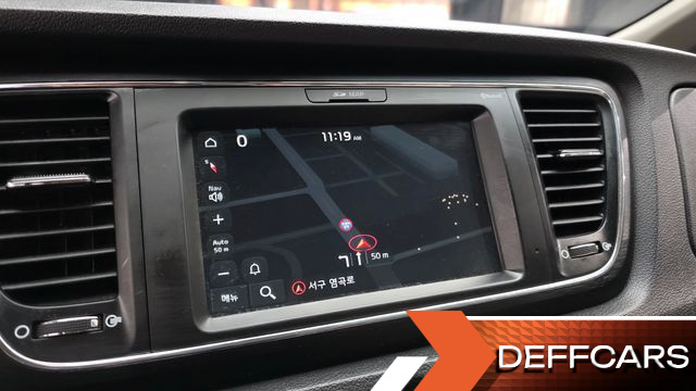 Kia CARNIVAL 9-Seater Luxury купить на сайте DeffCars