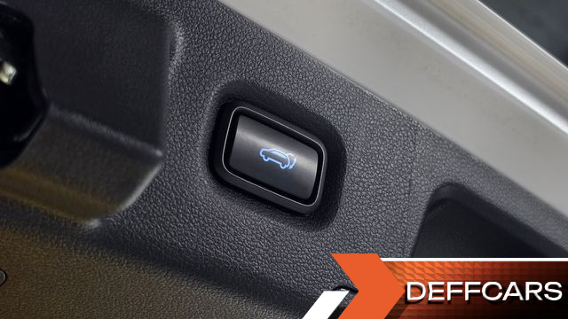 Hyundai SANTAFE Gasoline 2.0T 2WD Inspiration купить на сайте DeffCars