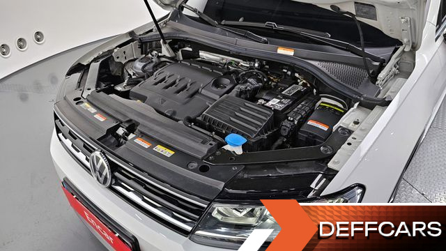 Volkswagen TIGUAN 2.0 TDI Premium купить на сайте DeffCars