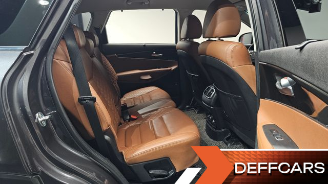 Kia SORENTO Gasoline 2.0 Turbo 2WD Master Special купить на сайте DeffCars