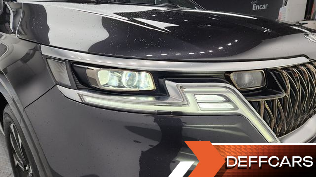 Kia CARNIVAL Gasoline 7-Seater Signature купить на сайте DeffCars