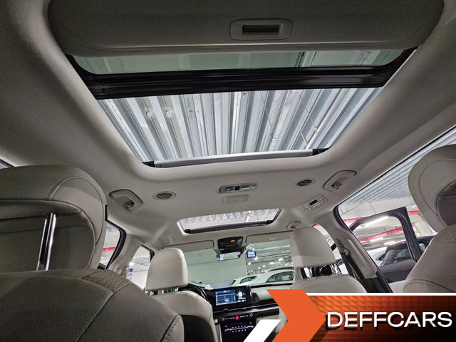 Kia CARNIVAL 9-Seater Noblesse купить на сайте DeffCars