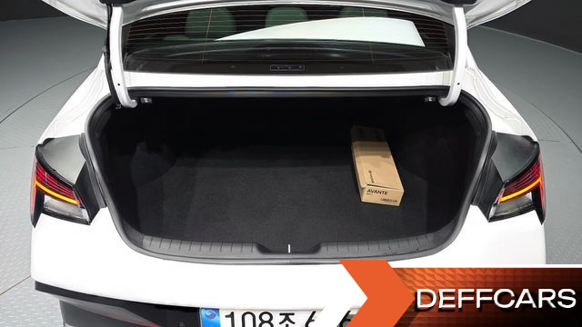 Hyundai AVANTE 1.6 Inspiration купить на сайте DeffCars