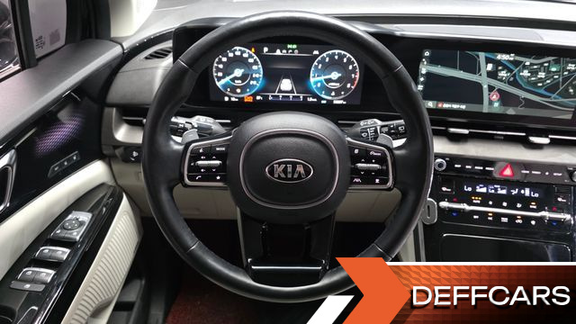 Kia CARNIVAL Gasoline 7-Seater Signature купить на сайте DeffCars