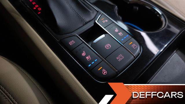 Kia CARNIVAL 9-Seater Noblesse Special купить на сайте DeffCars