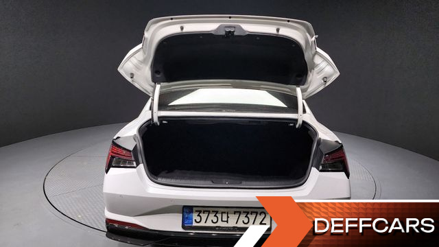 Hyundai AVANTE Inspiration купить на сайте DeffCars