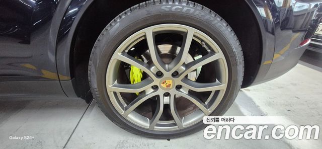 Porsche CAYENNE 3.0 E-Hybrid купить на сайте DeffCars
