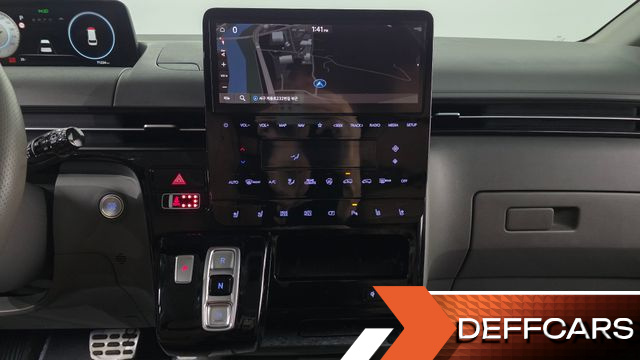 Hyundai STARIA L3.5 Lounge 9-Seater Inspiration купить на сайте DeffCars