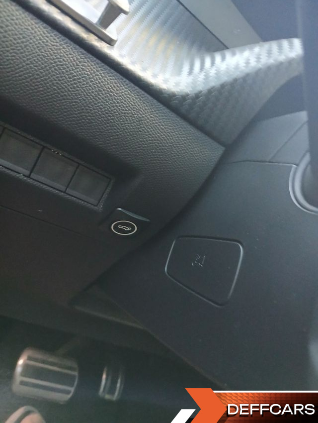 Peugeot 2008 EV GT Line купить на сайте DeffCars