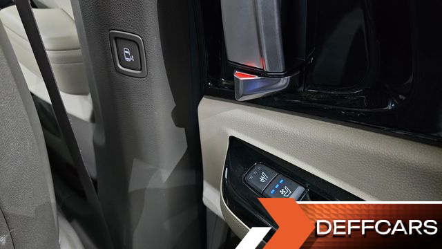 Kia CARNIVAL 7-Seater Signature купить на сайте DeffCars