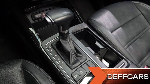 Kia SORENTO Diesel 2.0 2WD Prestige купить на сайте DeffCars