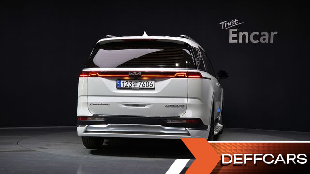 Kia CARNIVAL 7-Seater Signature купить на сайте DeffCars