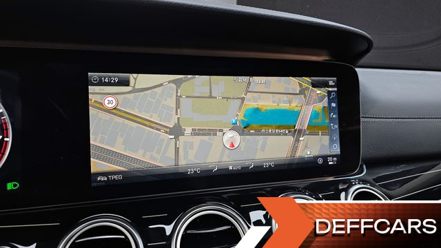 Mercedes E-CLASS E400 4MATIC Exclusive купить на сайте DeffCars