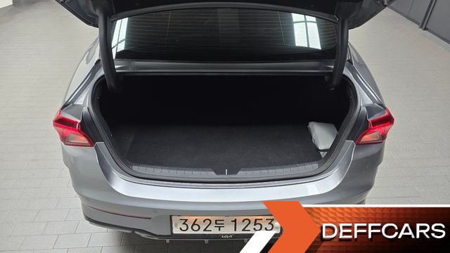 Kia K5 2.0 LPI(Renter car) Strandard купить на сайте DeffCars