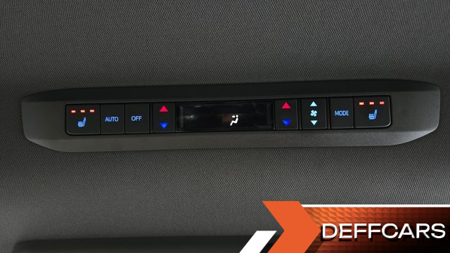 Toyota SIENNA 2.5 Hybrid 2WD купить на сайте DeffCars