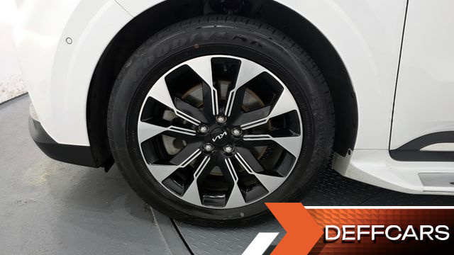 Kia CARNIVAL Gasoline 9-Seater Signature купить на сайте DeffCars