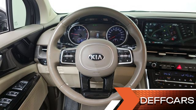 Kia CARNIVAL 9-Seater Noblesse купить на сайте DeffCars