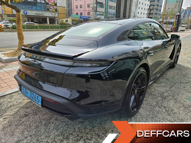 Porsche TAYCAN Turbo купить на сайте DeffCars