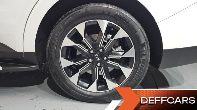 Kia CARNIVAL 9-Seater Prestige купить на сайте DeffCars