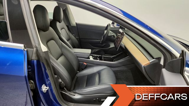 Tesla MODEL 3 Performance AWD купить на сайте DeffCars
