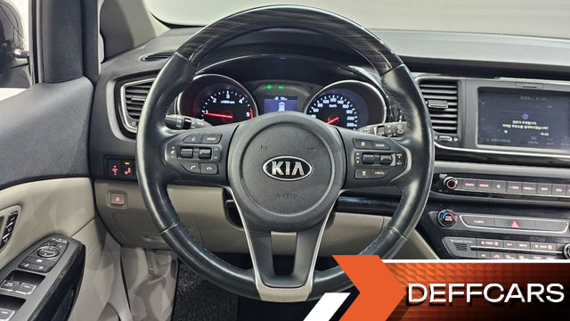 Kia CARNIVAL 9-Seater Noblesse Special купить на сайте DeffCars