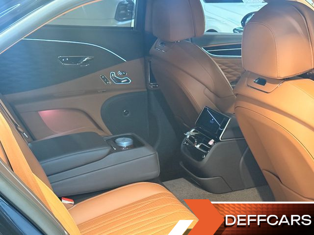 Bentley FLYING SPUR 4.0 купить на сайте DeffCars