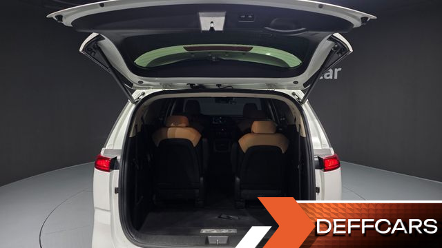 Kia CARNIVAL 9-Seater Noblesse купить на сайте DeffCars