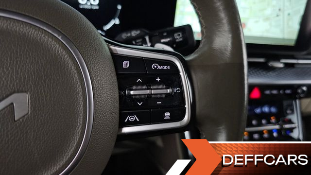Kia CARNIVAL Gasoline 9-Seater Hi-Limousine Signature купить на сайте DeffCars