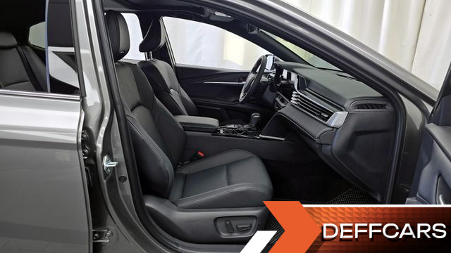 Toyota CAMRY 2.5 XLE Hybrid купить на сайте DeffCars