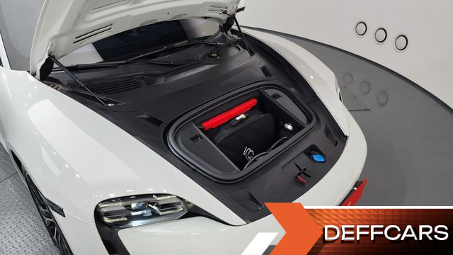 Porsche TAYCAN Base купить на сайте DeffCars