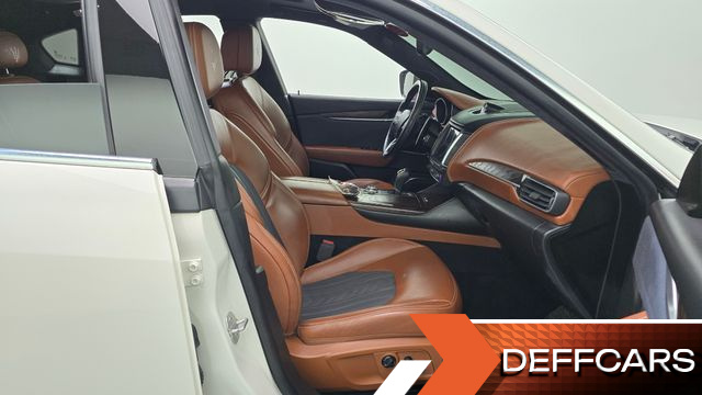 Maserati LEVANTE 3.0 AWD GranLusso купить на сайте DeffCars
