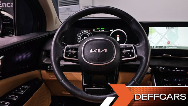 Kia CARNIVAL 9-Seater Signature купить на сайте DeffCars