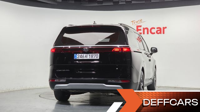 Kia CARNIVAL 9-Seater Prestige купить на сайте DeffCars