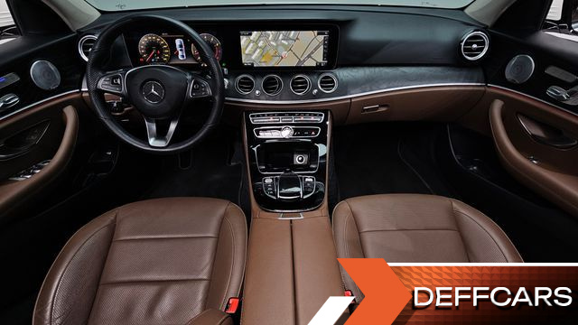 Mercedes E-CLASS E300 4MATIC Avnatgarde купить на сайте DeffCars