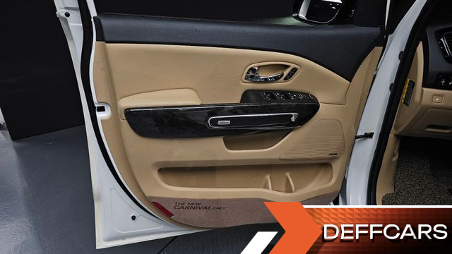 Kia CARNIVAL Gasoline 9-Seater Hi-Limousine Noblesse Special купить на сайте DeffCars