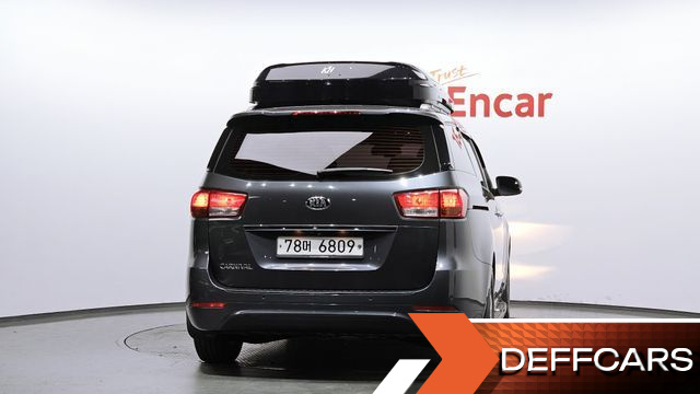 Kia CARNIVAL 11-seater Luxury купить на сайте DeffCars